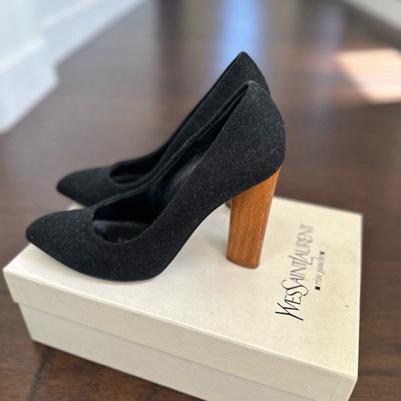 YSL Yves Saint Laurent Charlotte 105 Pump - Picture 2 of 9